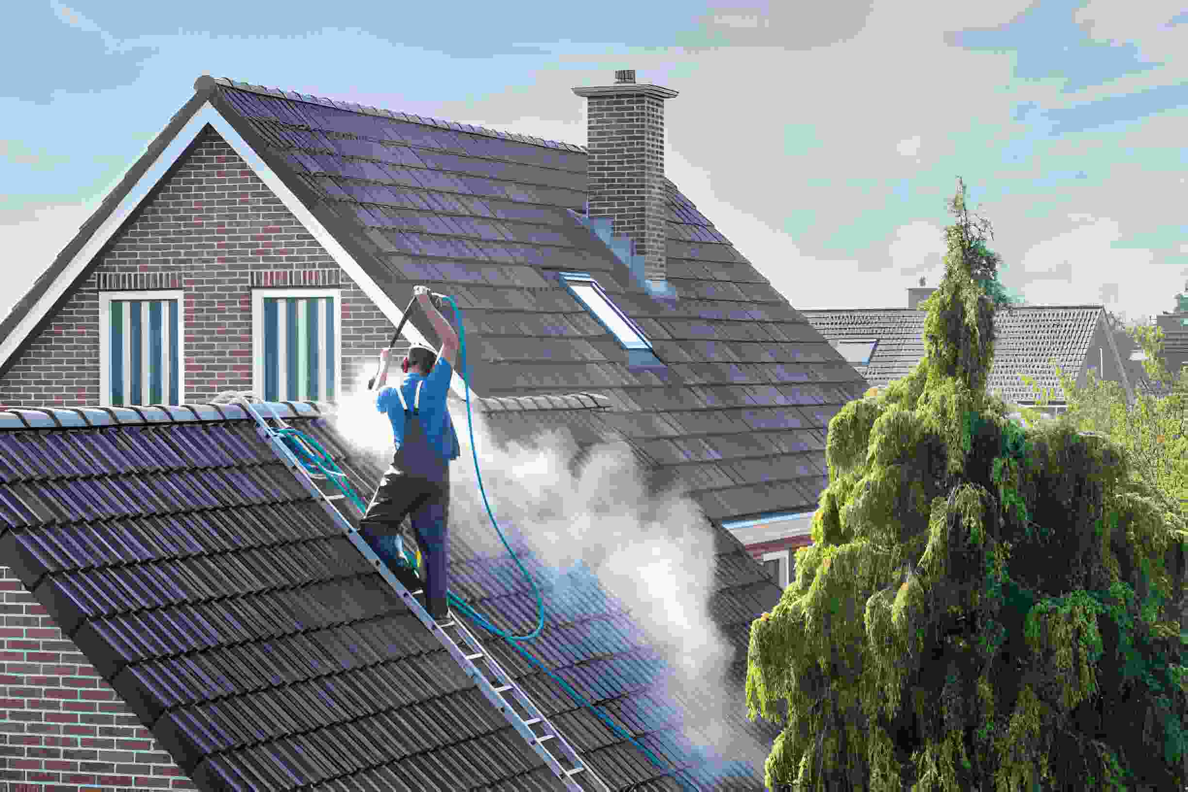 The Ultimate Guide to Cleaning and Maintaining The Home’s Roof