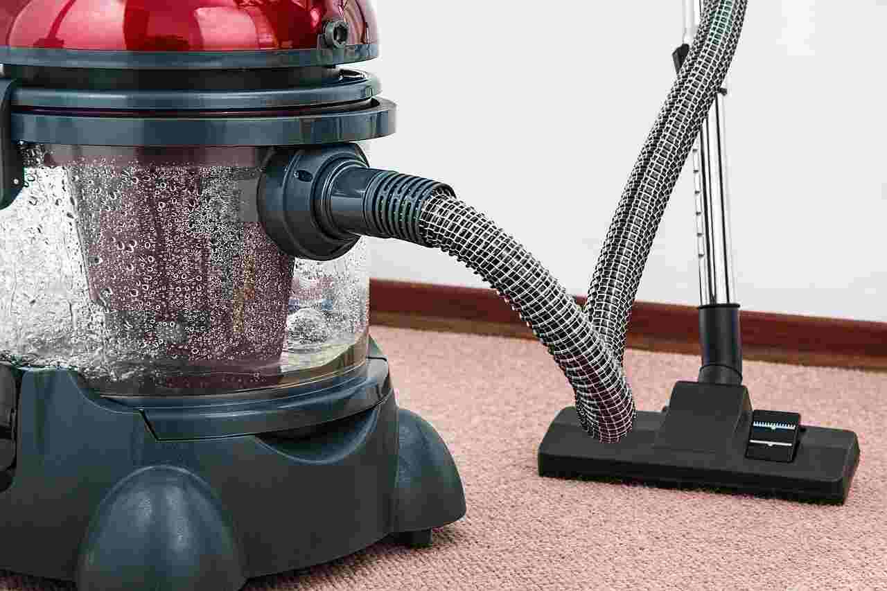 The Importance of Properly Cleaning and Maintaining Your Home’s Vacuum Cleaner