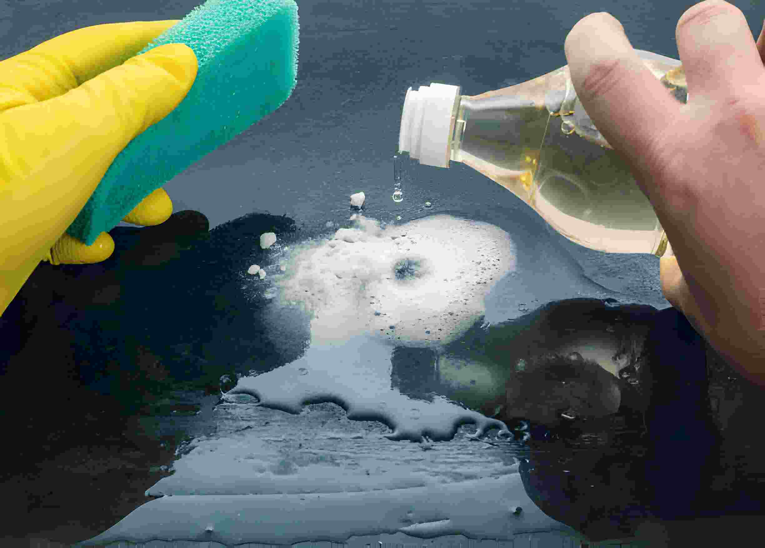 The Benefits of Using Natural Cleaning Products in Your Home: A Comprehensive Guide