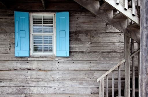 A Comprehensive Guide to Cleaning and Maintaining Your Exterior (Siding, Gutters, Windows)